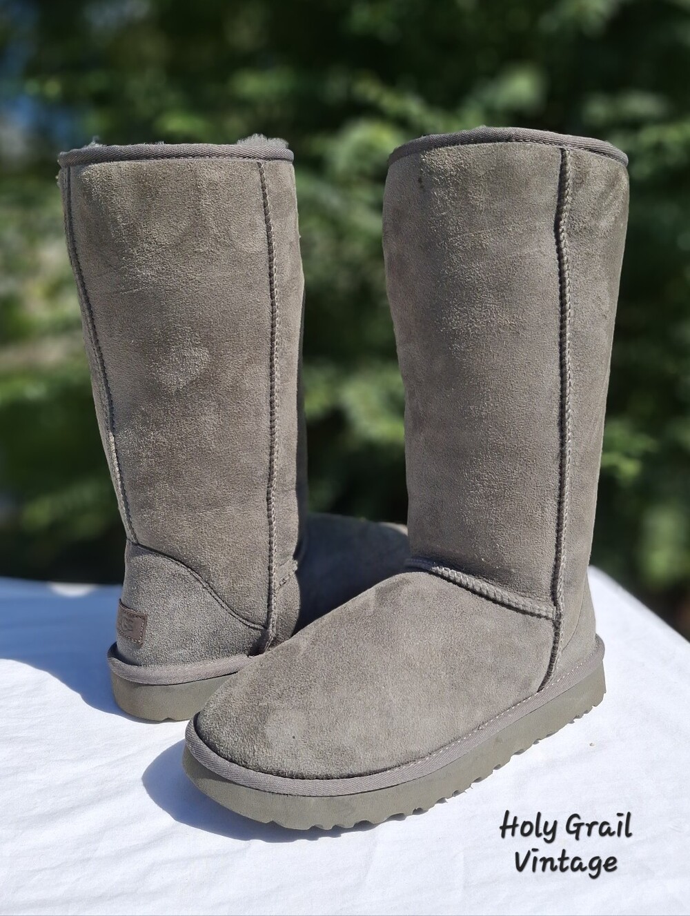 UGG Women's Classic Tall Grey Suede Pull-On Boots Grey Sherling Lining Size 9